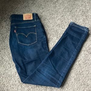 Levi’s Skinny Jeans Size 29 (US 9/10)